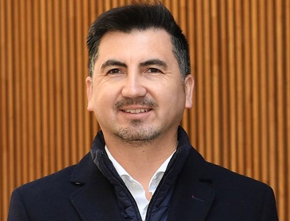 Orlando Meneses, Gerente de Ciudad y Gobierno de Enel X