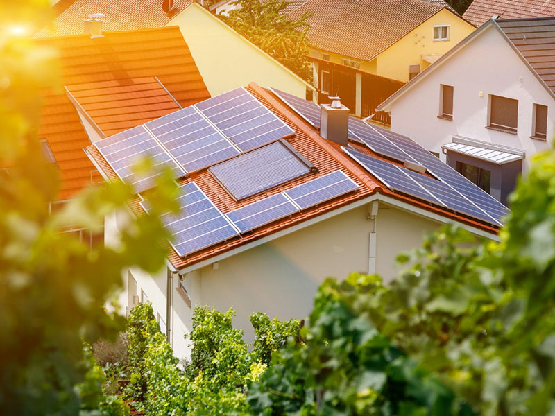 Se genera energía en placas solares por la noche? - Smart Spain