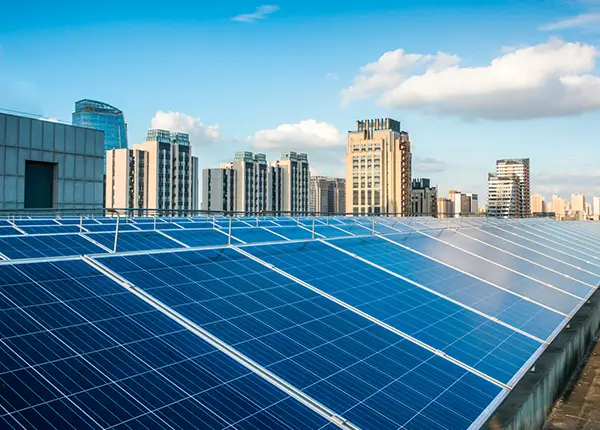 Páneles solares, como una de las propuestas de electrificación, un cambio para las energías limpias.