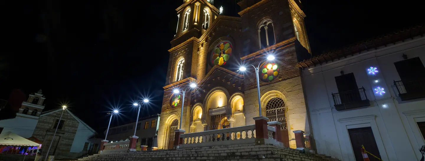 Proyecto de Iluminación en arquitectura en un municipio de Cundinamarca. Tu municipio también puede de la mano con Enel X