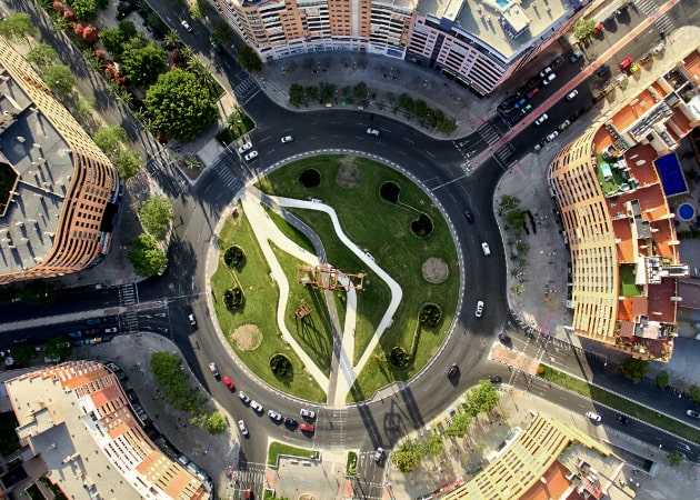 Vista dall'alto di una grande città