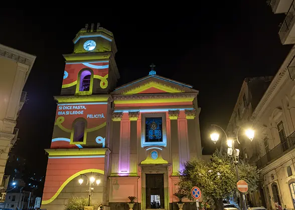 Illuminazione scenografica temporanea per la Festa della Pasta sulla Chiesa Corpus Domini di Gragnano