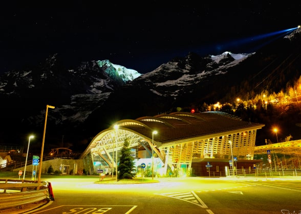 SAINT-VINCENT COURMAYEUR (SKYWAY MONTE BIANCO)