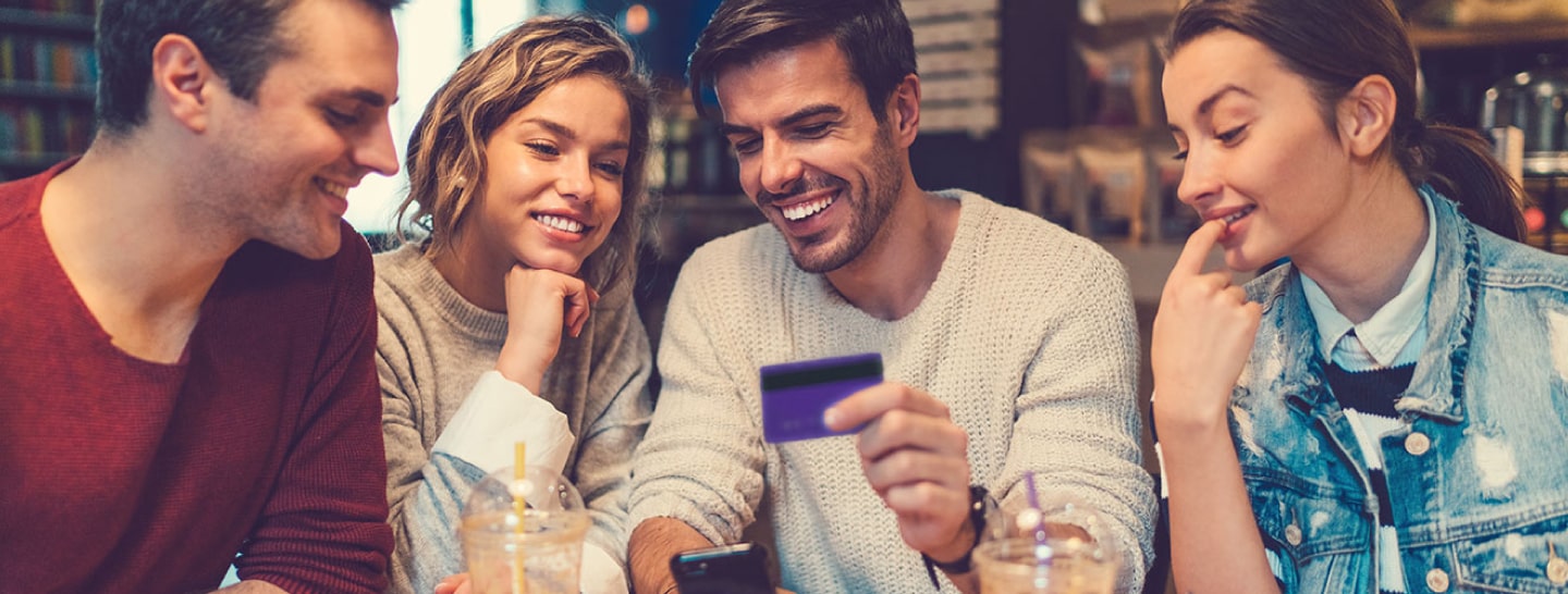 Regali in comitiva o vacanze con gli amici? Fatti aiutare da Enel X Pay