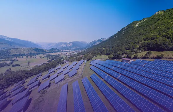 Panouri fotovoltaice & soluții stocare
