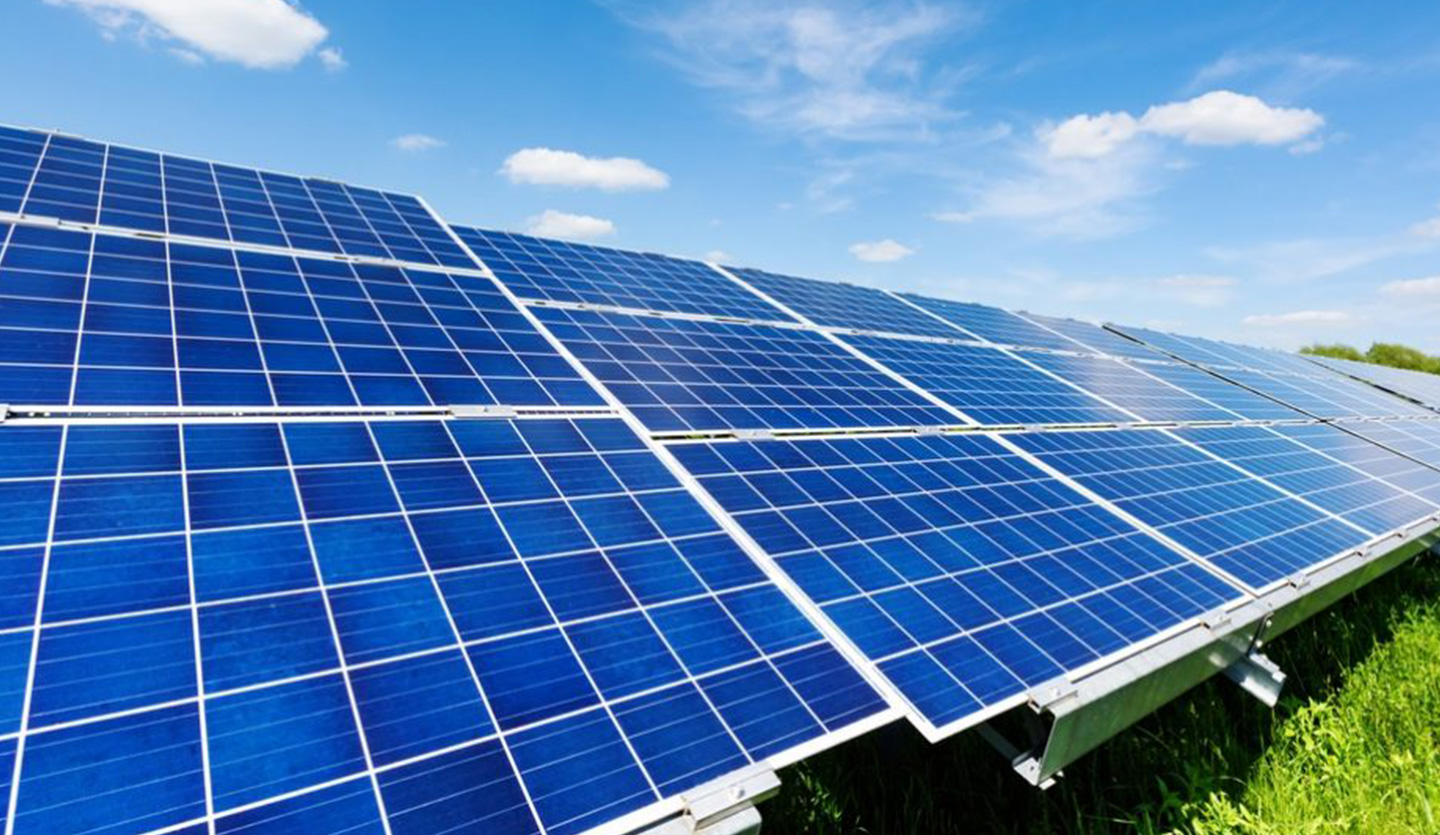 High-performance photovoltaic panels from Enel X, funded by the Electric Up program